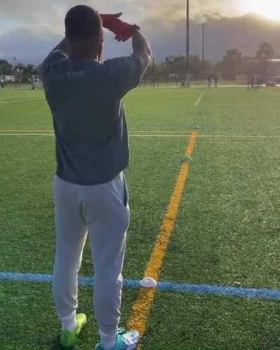 [Per4orm] 7:30am / Cross Wind / Light Drizzle &bull;71y Throw 💣 &mdash; We workin&rsquo; @Tua 👉🏼 @LynnBowden_1