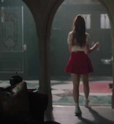 love to see her walk away