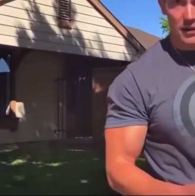 Undercover Police Officer Walking Through Oak Park, Sacramento &ldquo;Trying To Score&rdquo; Drugs