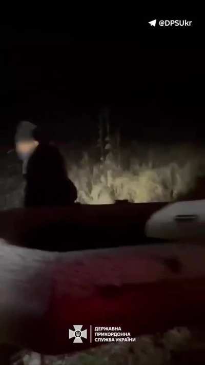UA POV: &laquo;Border guards detained four men who were trying to swim across the Tisza in a rubber boat in the cold&raquo;