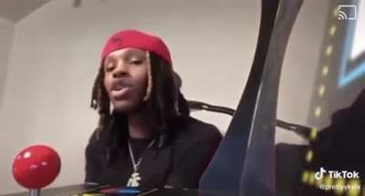 Von sings that he aint kill nobody & asks judge to treat him like somebody 😳