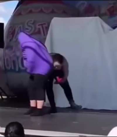 to entertain kid's