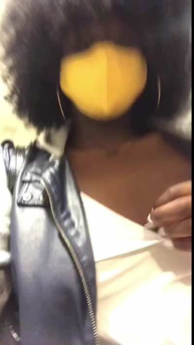 quick titty flash