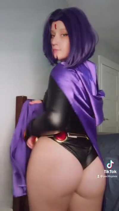 booty reveal