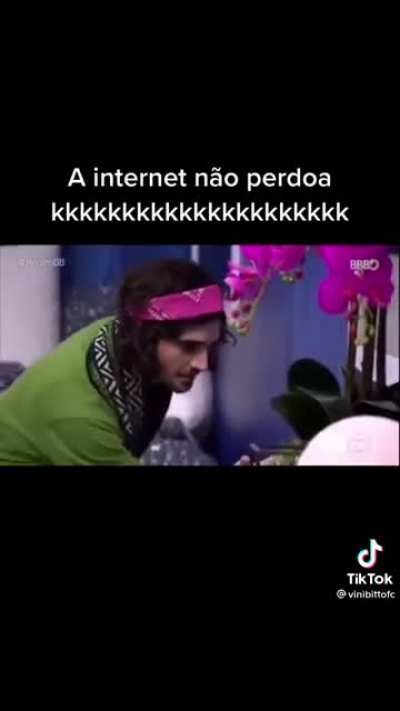 A internet n&atilde;o perdoa.
