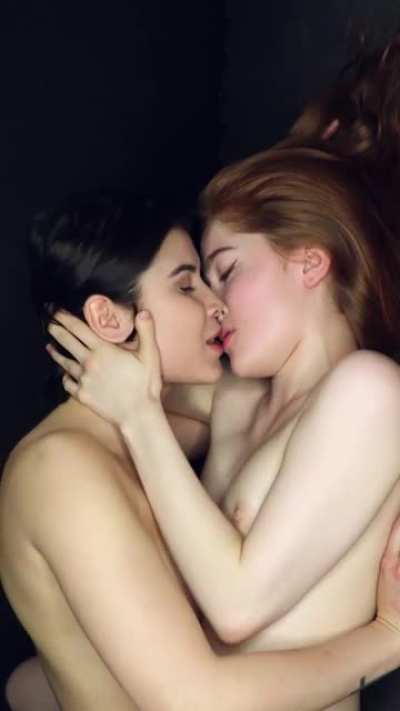 Intimate Kiss
