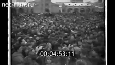 Fascist war crimes trials &amp;amp; executions of 3 Nazis &amp;amp; 1 Russian Traitor, 1943, in Kharkov, Soviet Union. Hanging executions towards end of Video @5:00. Colorizing this video now.