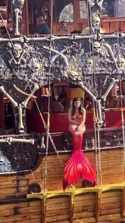 They say being mermaid is easy but...