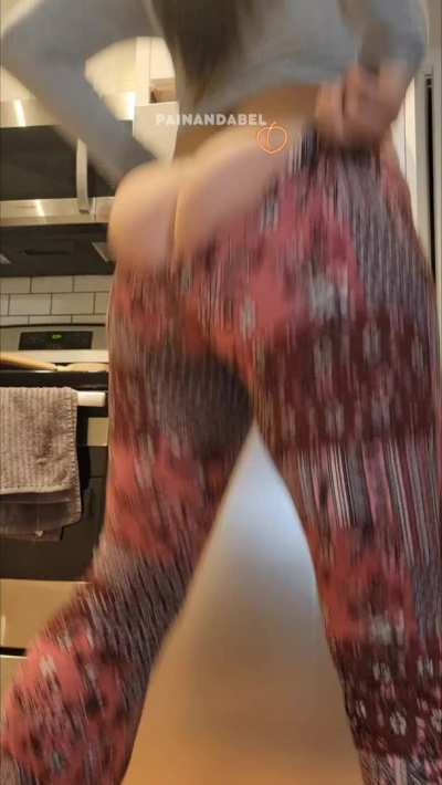 Ding dong&hellip;did someone order a big ass fuckdoll?