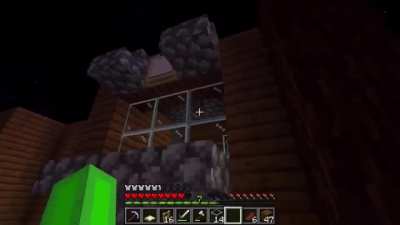 What da creeper doin?