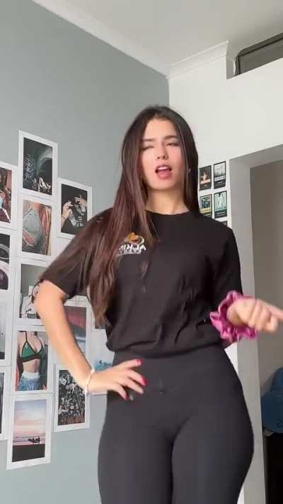 La puta de july leguizamon 