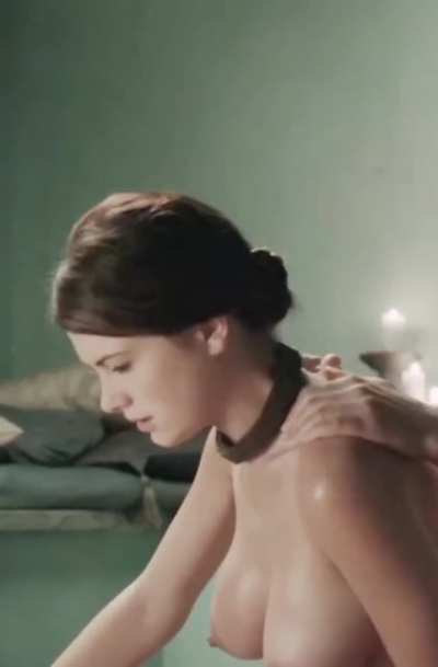 Laura Surrich Pregnant Body In Spartacus