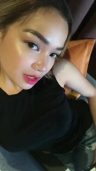 Xyriel Manabat