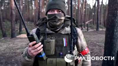 ru pov: "They have spread in to their little lairs" - Russian drone operator observe Ukrainian positions and requests fire support from BMPT Terminator - Kremennaya