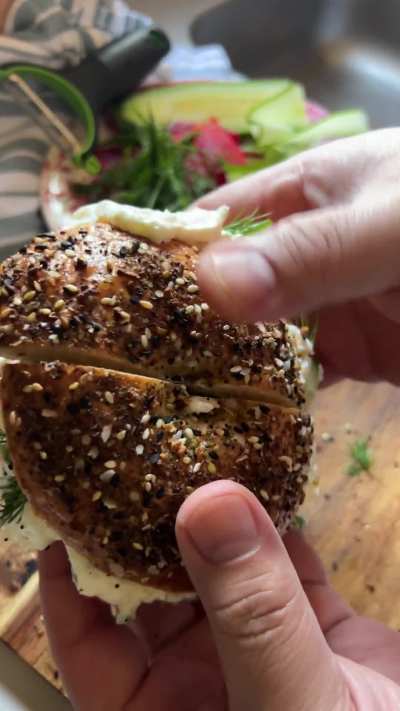 Made beet cured gravlax and decided to try making Everything w/ Za&rsquo;atar Bagels to go with it 🥯