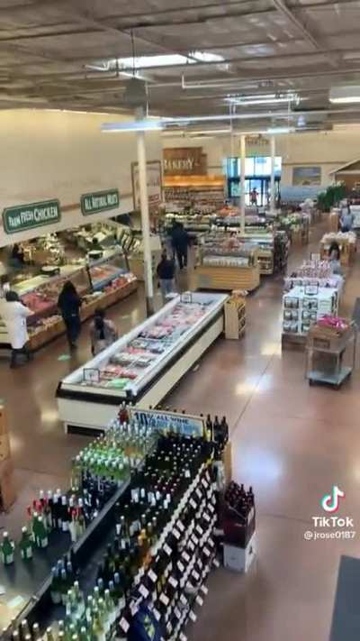 Woman goes berserk in Houston supermarket