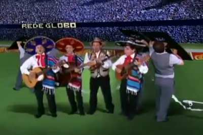 Melhor que a intro da Champions League sem duvidas nenhuma.
