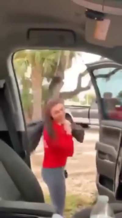 Hmc while i lift this bag