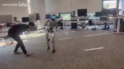 Man kicks himself in the balls while motion capturing