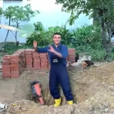 Ğ