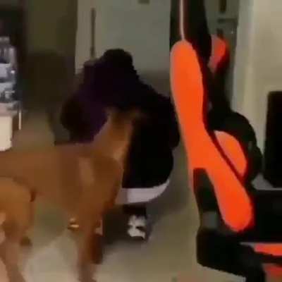 😐