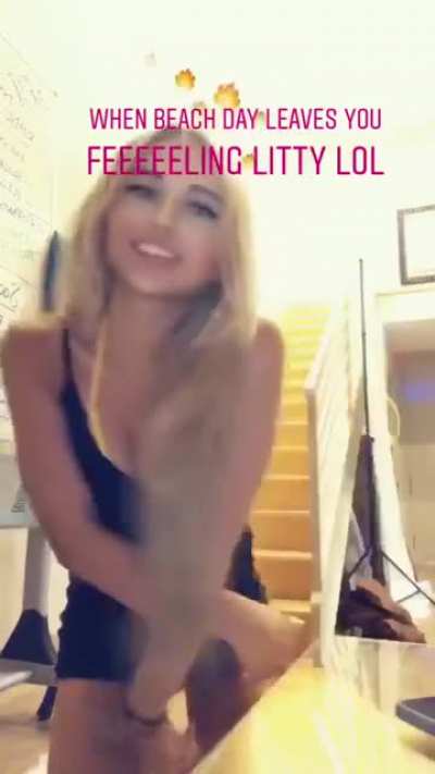 Twerking with some up skirt