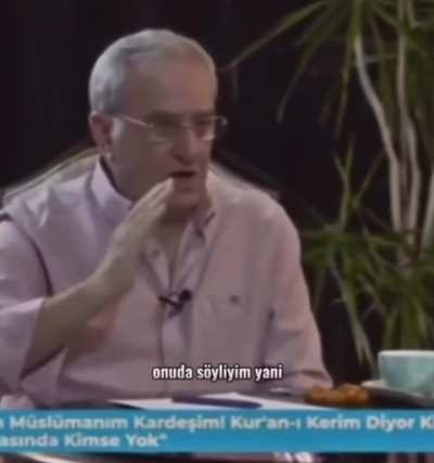 Besim Tibuk M&uuml;sl&uuml;manlara racon