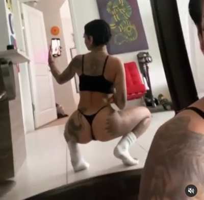Lecherryyy (@lecherryyy)