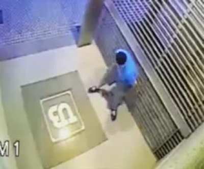 Dropping a deuce in public