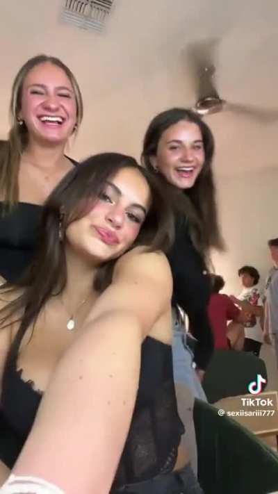 @Sexiisariii777