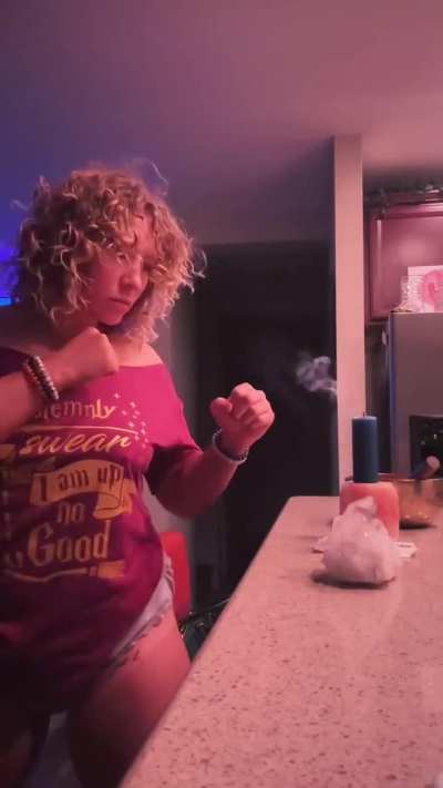 Nikkita lyons fighting candle