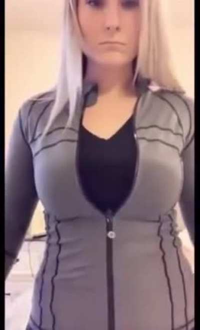 New Modesty-Preserving Jacket in Action