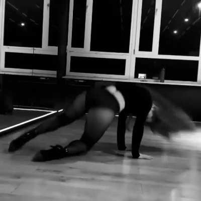&ldquo;Dancing is like taking a mini vacation from the street of the everyday - you have to be in the moment&rdquo; ✨❤️