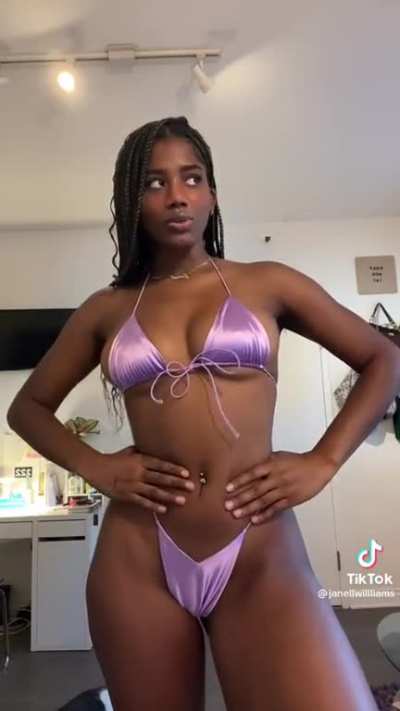 Bikini babe
