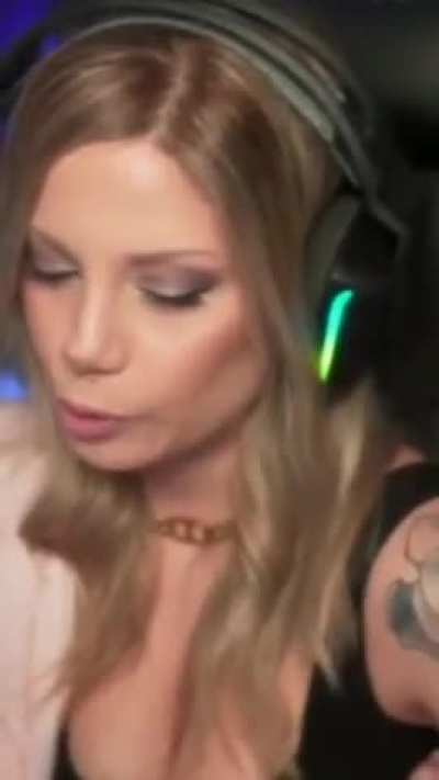 mbre clave antibaneo: Novia de famoso con pelo de Jimmy Neutr&oacute;n 2