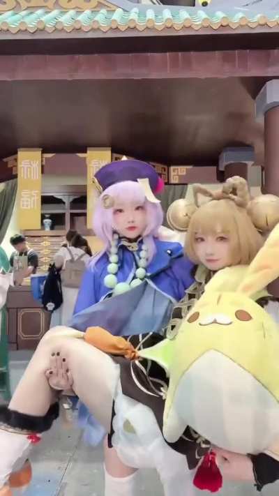 Qiqi carry everyone