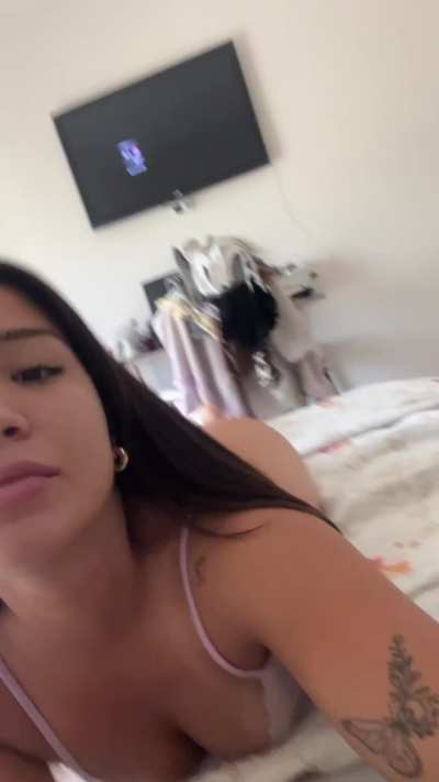 I see you checking out my ass, don&rsquo;t stop
