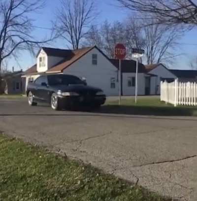 Deciding to drift in a neighbourhood