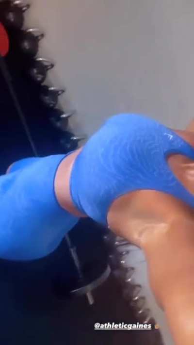 Teasing MILF! 😍🤤😍🤤🤤<wbr>🍆🍆🥴🥴💦<wbr>💦💦