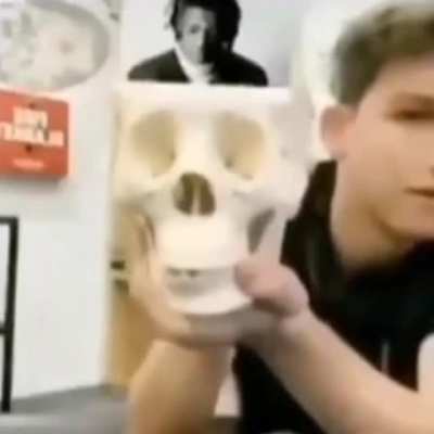 Hizo mas muerto que vivo