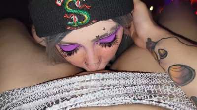 Pussy so good eyes roll to the back of my head