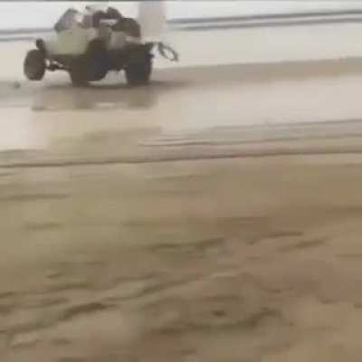 This is why we don't drift on the beach kids