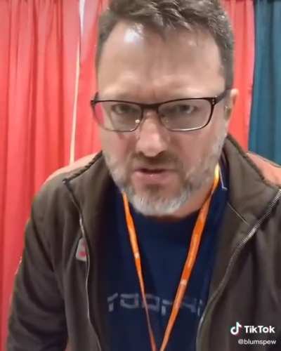 Steve Blum sings the happy birthday song in Starscream&rsquo;s voice!