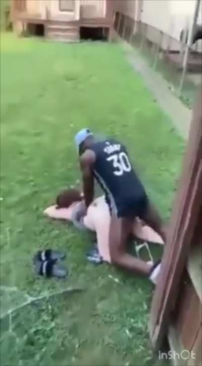 Don&rsquo;t send your wife to pick up your weed in the hood 