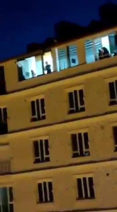 Zehra z&uuml;mr&uuml;t Sel&ccedil;uk: T&uuml;rkiye'de yoksulluk sorun olmaktan &ccedil;ıktı / etkilenenler varsa izlemesin.
