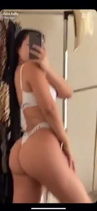 👀
