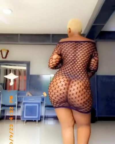 🍑💦🍑