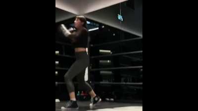 Let&rsquo;s talk about her amazing form!