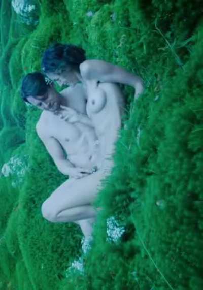 Emma Corrin (Lady Chatterley's Lover - 2022)