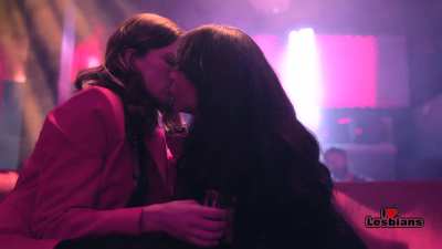 Zuria Vega &amp;amp; Paulette Hern&aacute;ndez (The Five Juanas - s01e15 - Scene #1)